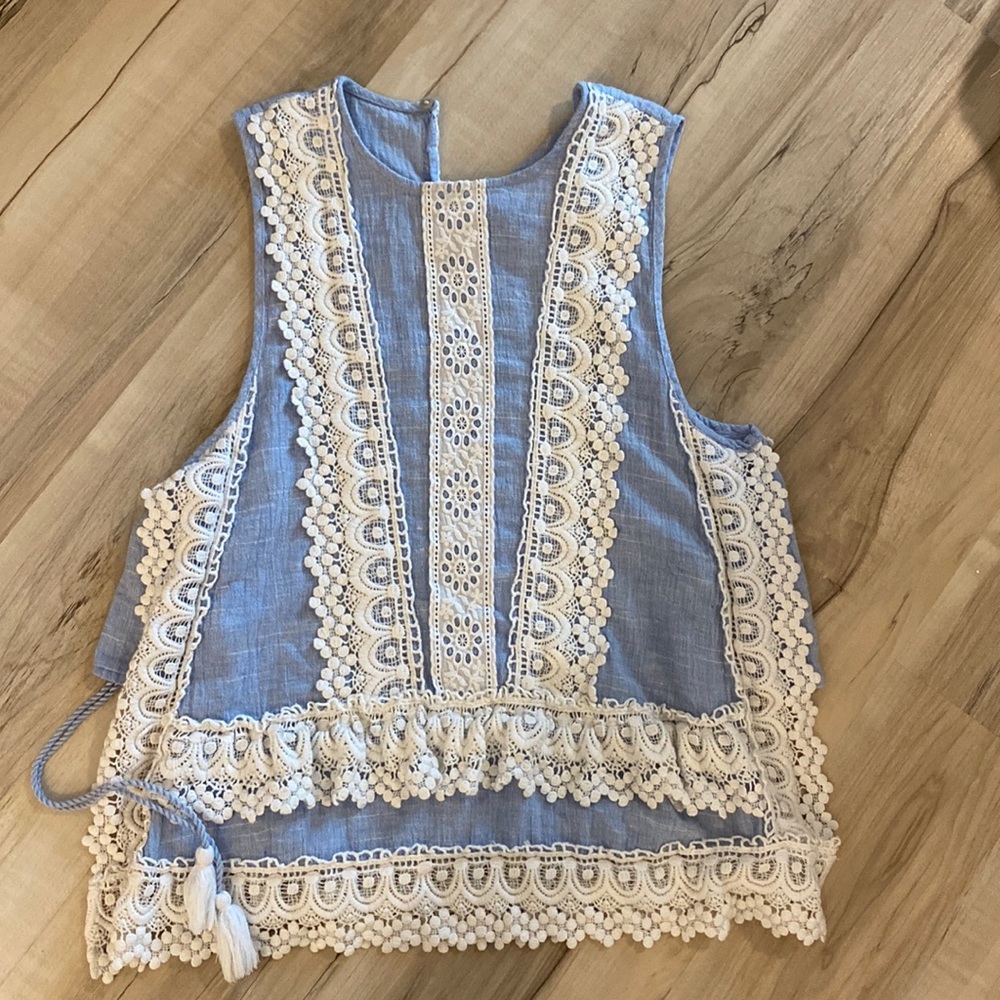 ZARA - embroidered sleeveless shirt